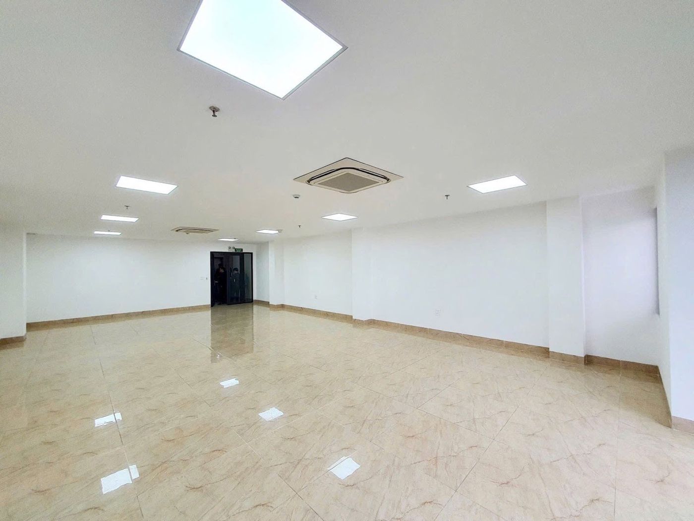 Cho thuê văn phòng 120m² Dịch Vọng Hậu, Cầu Giấy
